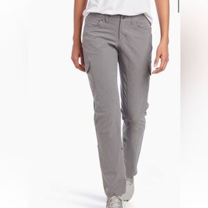 KÜHL | Freeflex Roll-Up Pants. Snap convert to Capri. Size 12. Cargo. Pockets.